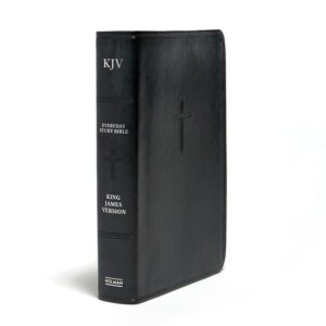 KJV Everyday Study Bible, Black/Navy Cross LeatherTouch (King James Version) – Compact Portable Edition by Holman Bible Publishers | ISBN: 9781462796977