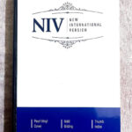 NIV Giant Print Bible with Thumb Index & Gold Gilt Edges (Blue | Black | Brown)